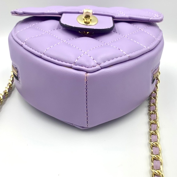 Purple quilted heart shape crossbody/shoulder bag gold-tone chain zipper closure - Picture 6 of 13